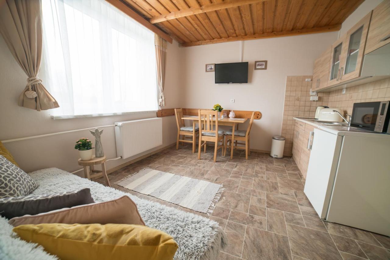 Apartmany U Sjezdovky 克维尔达 外观 照片